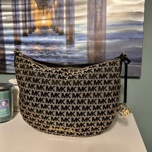 Michael Kors Monogram shoulder bag with Gold hardware